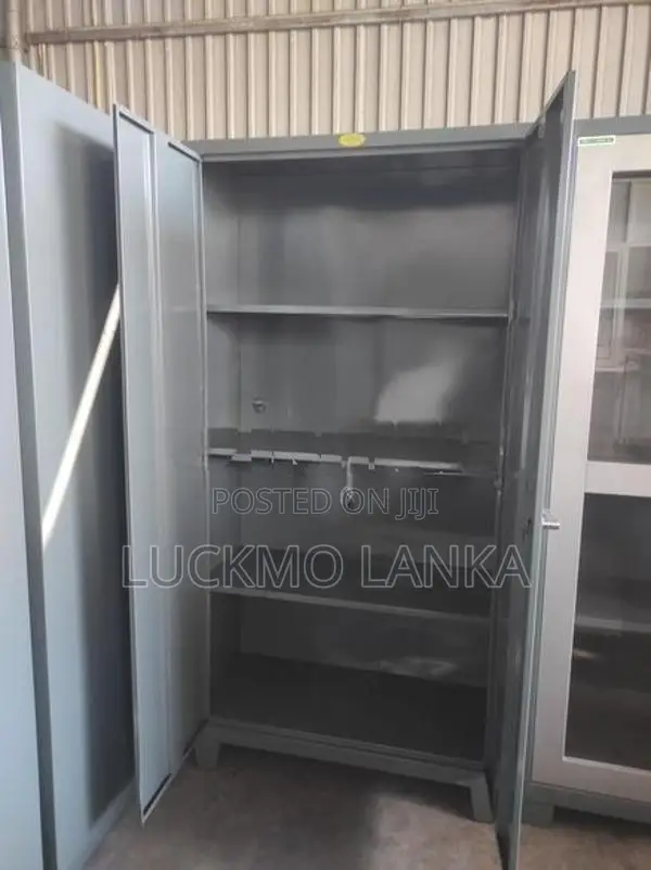 New 6x3 Size Steel Office Cupboard (Yy3)