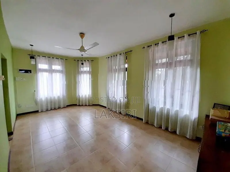 03 Story Modern House Sale at Mahragama