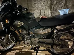 TVS Victor 2005
