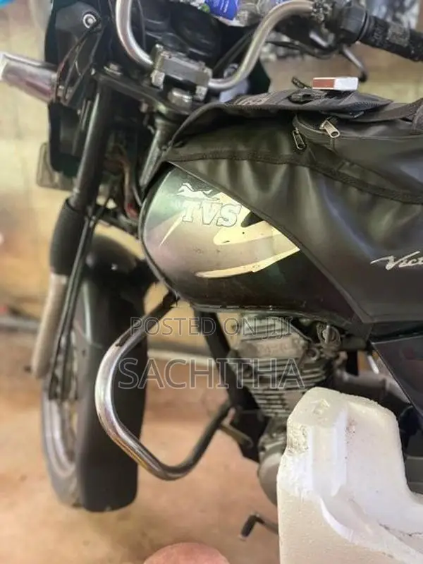 TVS Victor 2005