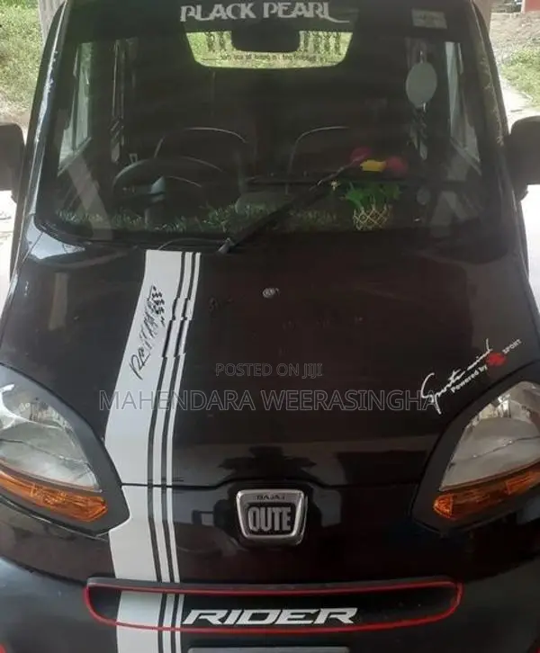 Bajaj Qute 2019