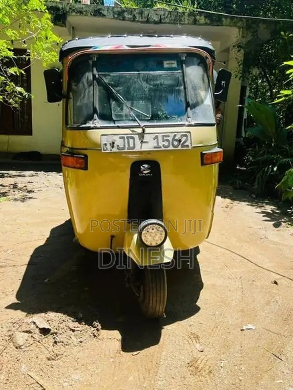 Bajaj RE 2004