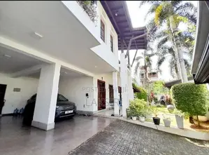Solar Electricity 03 Story Modern House Sale Ethulkotte Parliment Road