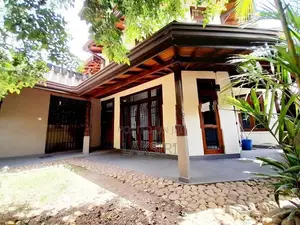 Modern Luxury House Sale Maharagama Udhamulla