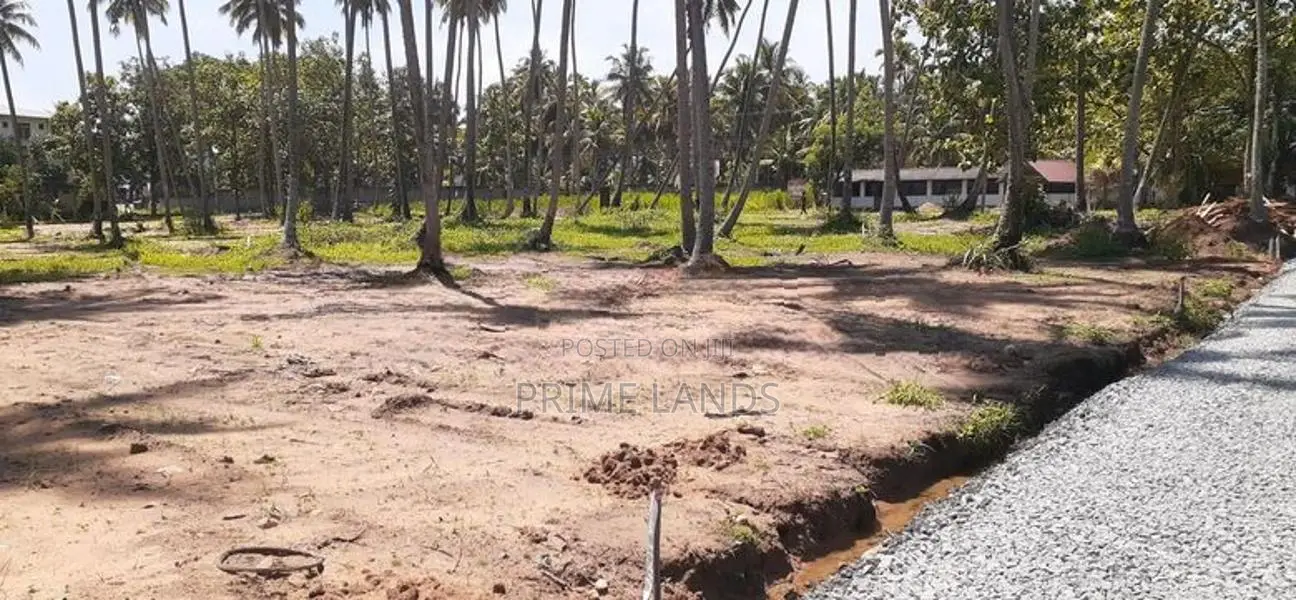 කුරුණෑගල පුත්තලම පාරට මුහුණලා ඉඩමක්