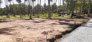 කුරුණෑගල පුත්තලම පාරට මුහුණලා ඉඩමක්