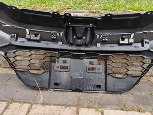 Vezel Front Grill