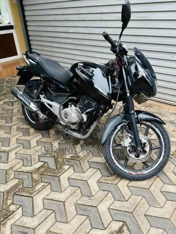 Bajaj Pulsar 150 2016