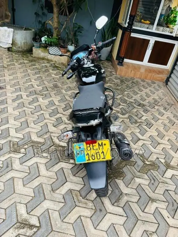 Bajaj Pulsar 150 2016