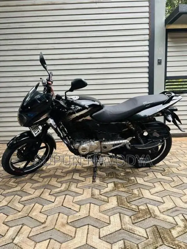 Bajaj Pulsar 150 2016