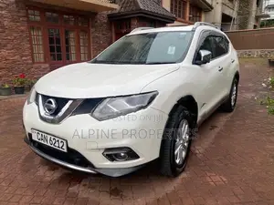 Nissan X-Trail 2015