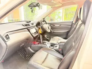 Nissan X-Trail 2015