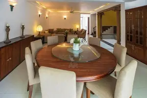 5 Bedrooms House for Rent Colombo 7