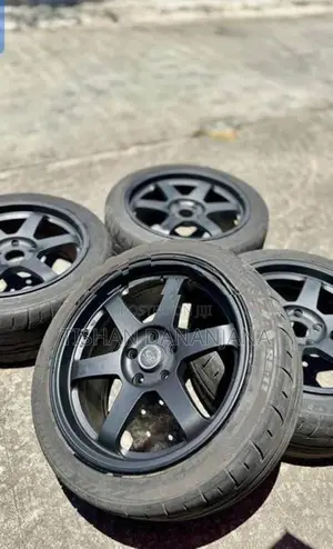 Rota Grid 18"