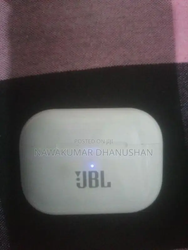 JBL Earbud