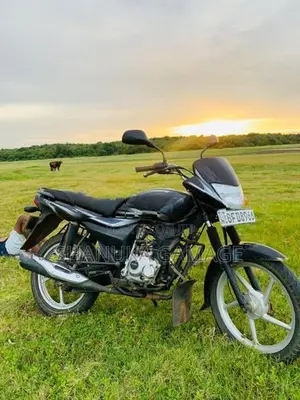 Bajaj Platina Black 2018