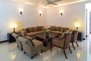 5 Bedrooms House for Rent Colombo 7