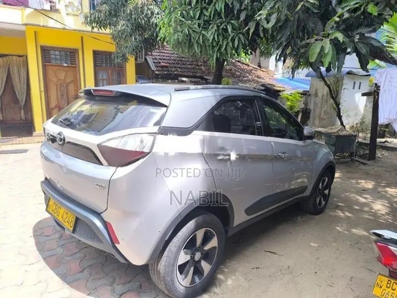 Tata Nexon XZA+ 2018