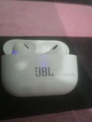 JBL Earbud