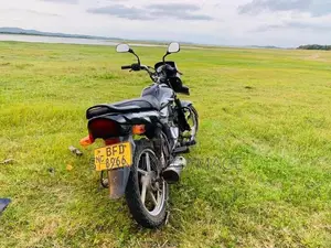 Bajaj Platina Black 2018