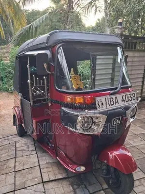 Bajaj RE 2015