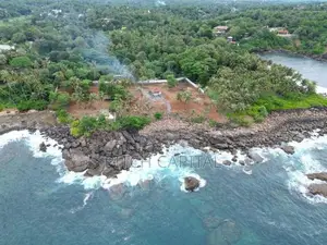 Deundro Beach Front Land Plot
