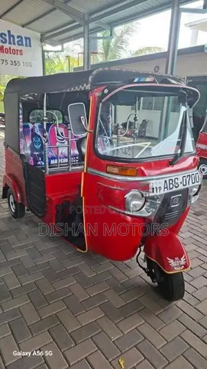 Bajaj RE 4Stroke 2015