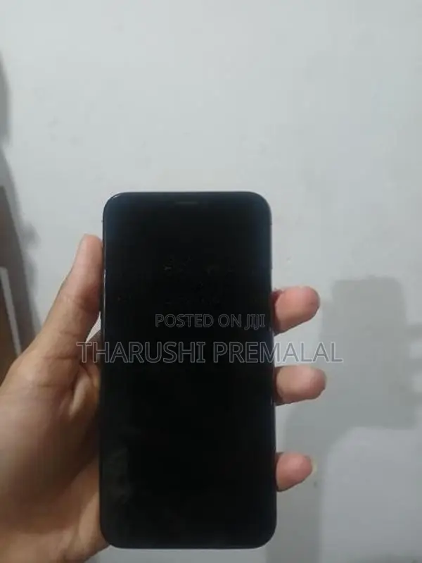 Apple iPhone XS (Used)