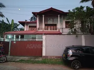 හයිලෙවල් මාර්ගයට මීටර් 300 දුරින් සුඛෝපභෝගී වටිනා දෙමහල් නිවසක්(abuw69