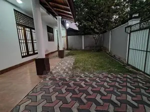 හයිලෙවල් මාර්ගයට මීටර් 300 දුරින් සුඛෝපභෝගී වටිනා දෙමහල් නිවසක්(bwoo29