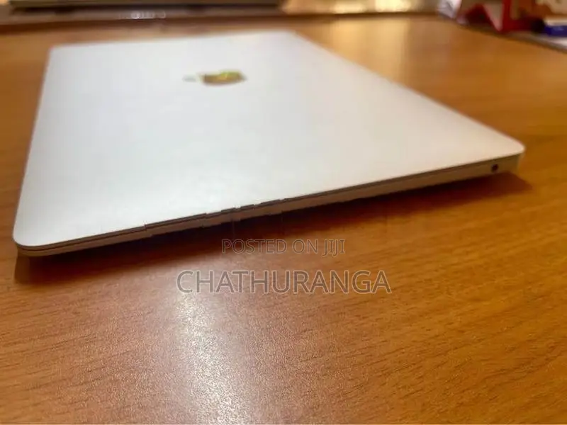 Apple Macbook Air M1