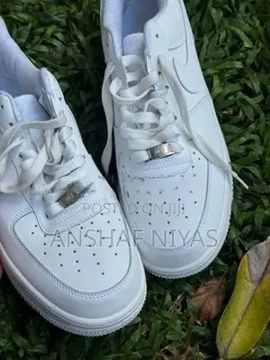 Nike Air Force 1
