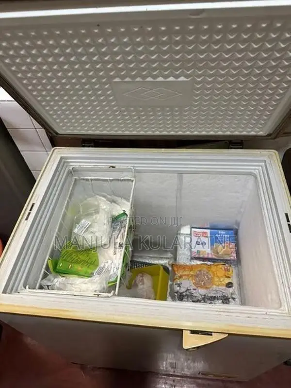 Sisil Deep Freezer (142 liters)