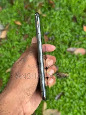 Apple iPhone X (Used)