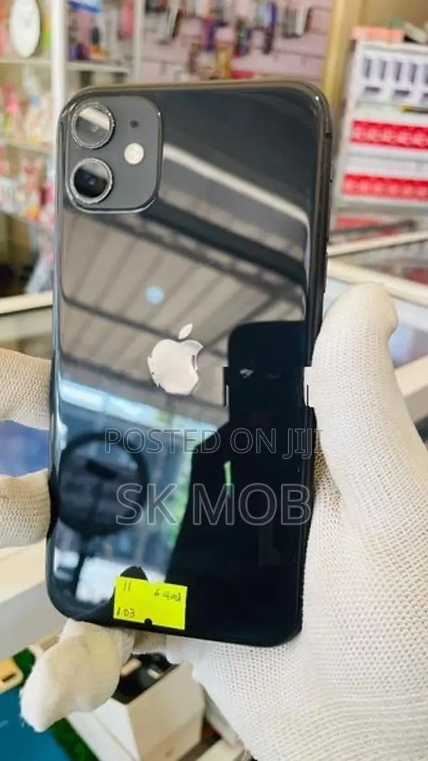 Apple iPhone 11 (Used)