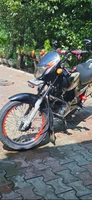 Bajaj CT100 BBU 2549 2014
