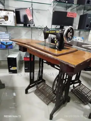 Singer Normal Zigzag Machine