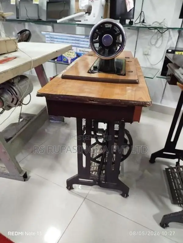 Singer Normal Zigzag Machine