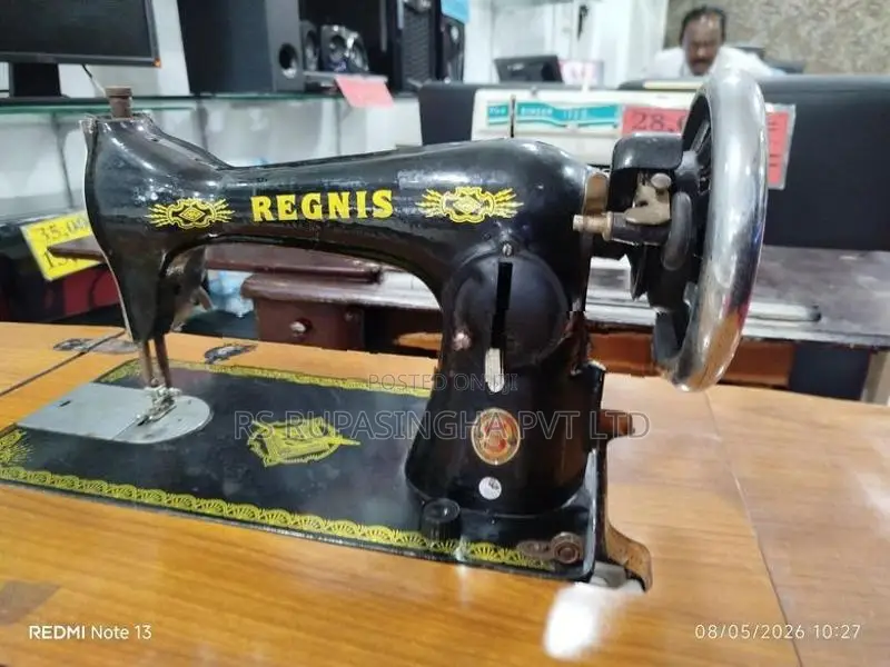 Singer Normal Zigzag Machine