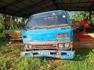 Isuzu Elf 1997