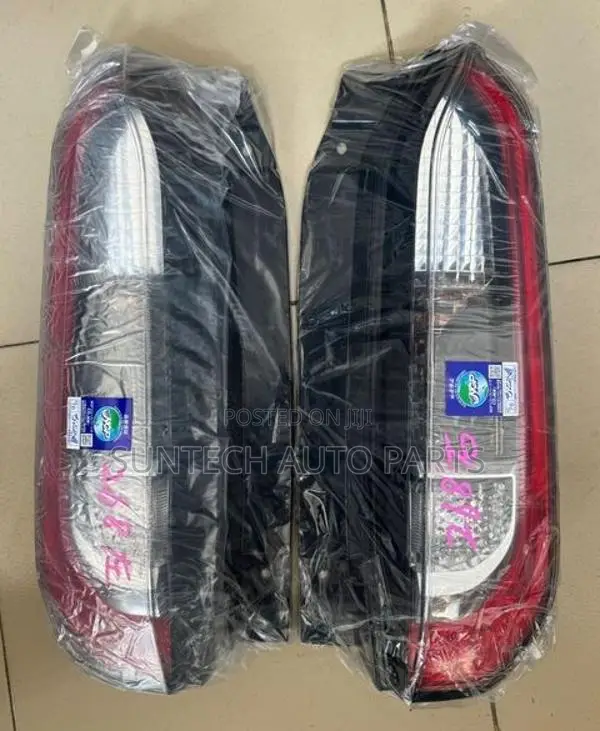 Nissan B45 Roox Tail Light