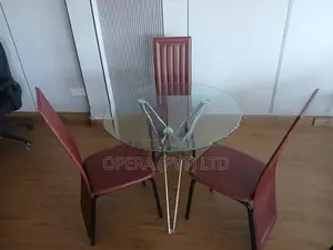Round Table with Chairs