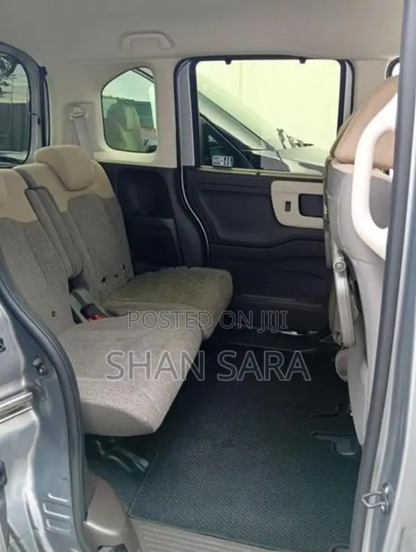 Honda N-Box G 2023