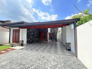 Luxury New House Sale in Athurugiriya