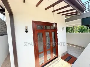 Luxury New House Sale in Athurugiriya