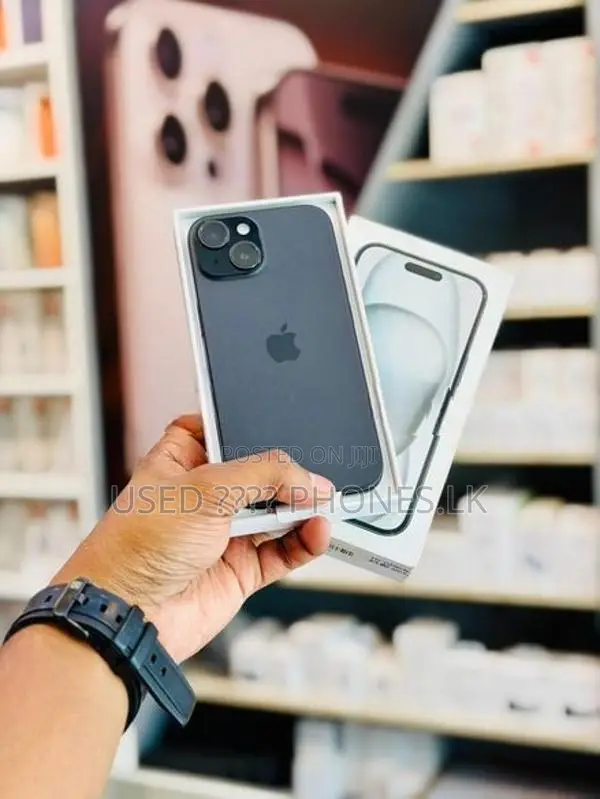 Apple iPhone 15 128GB (Used)