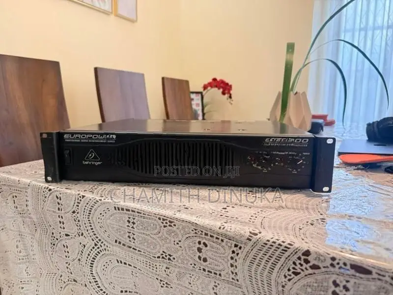 Behringer EP4000 Sterio Amp