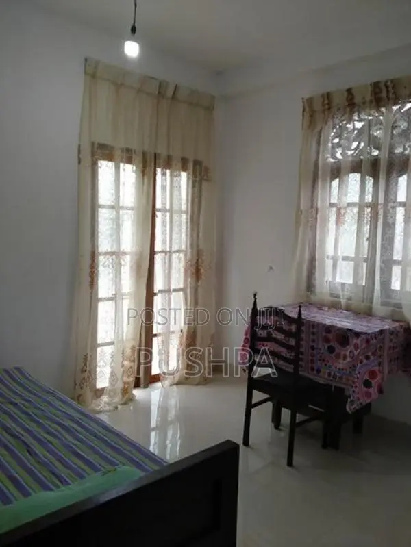 Room Rent For Ladies (Office Working)