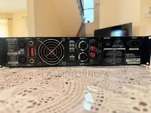 Behringer EP4000 Sterio Amp