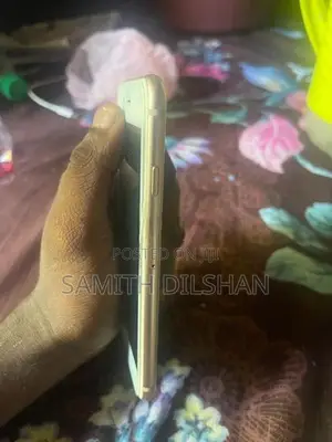Apple iPhone 8 (Used)